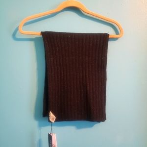 COPY - Pippa Rib Knit Pom Scarf